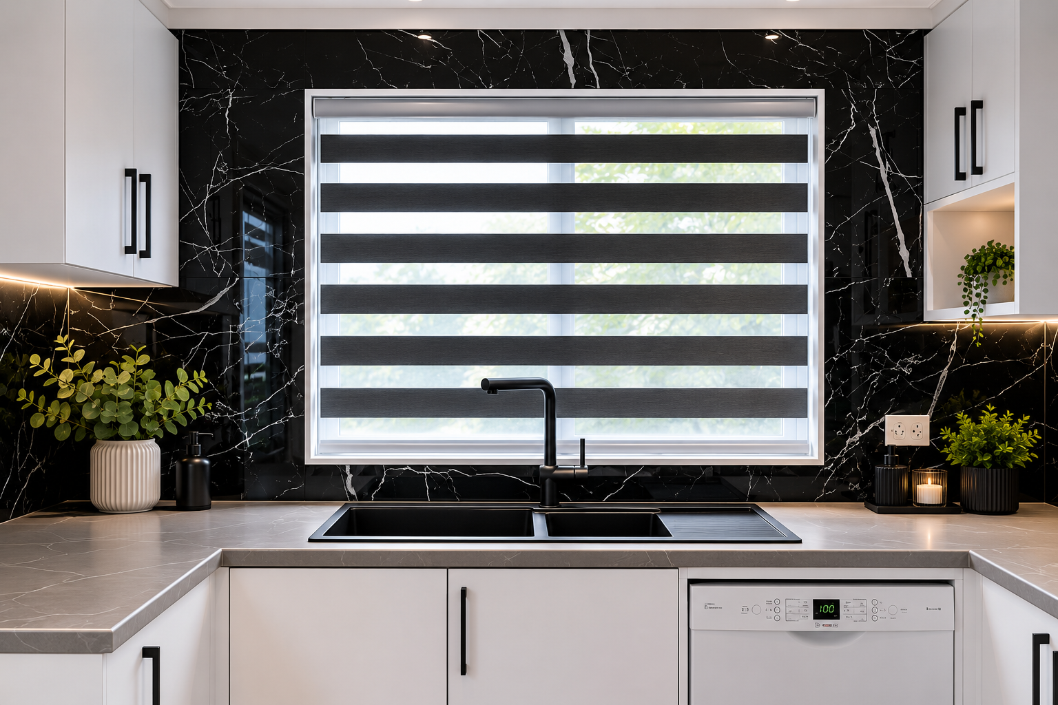 Completed kitchen with black marble-look splashback and black matte fixtures